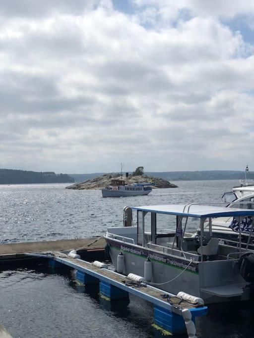 Apartment Right Next To The Golf Course And With The Ocean Just Around The Corner Ljungskile Esterno foto